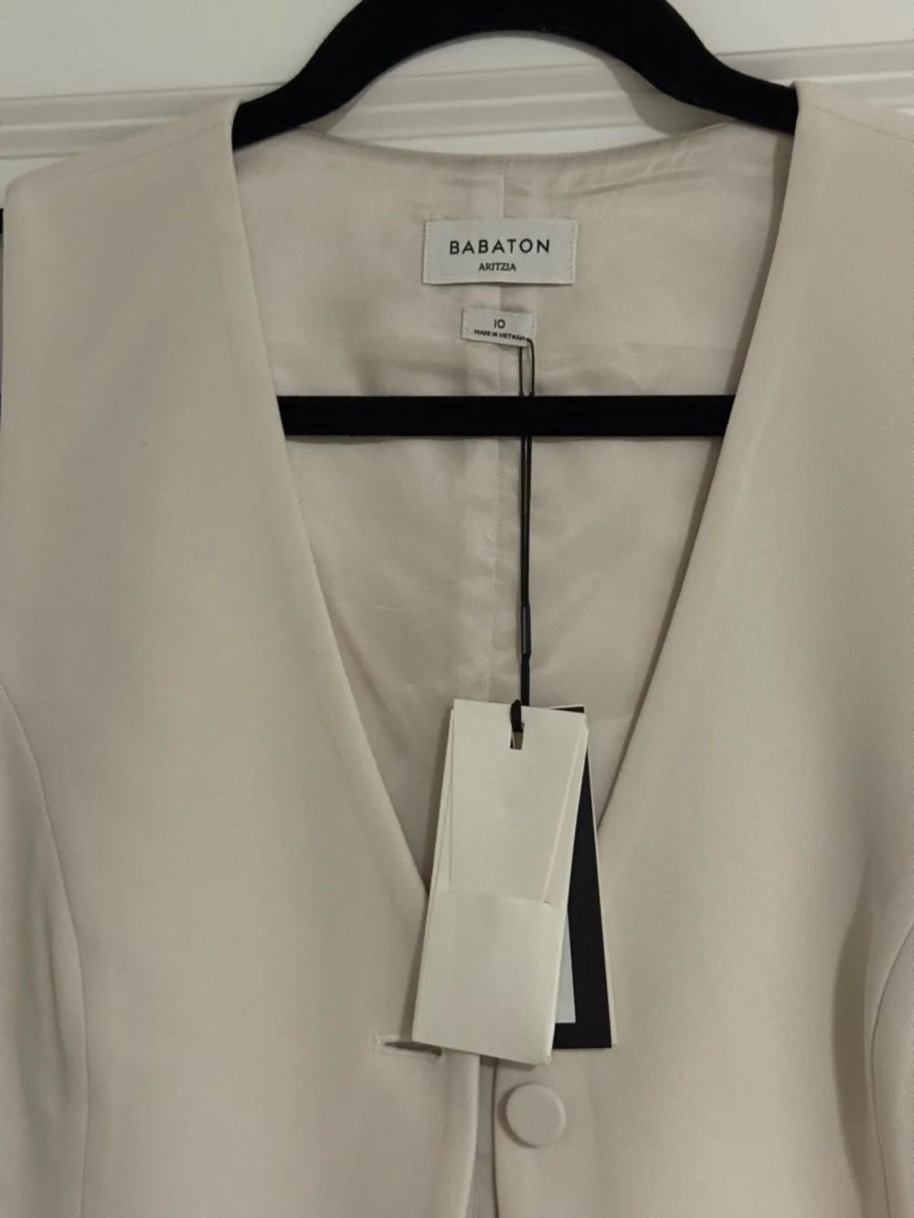 Aritzia Babaton Account Vest in Vintage White NWT - Picture 4 of 8